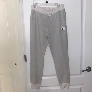 gray white waist band, textured